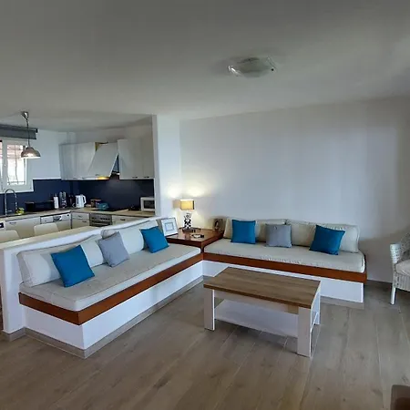 Forward Apartment *